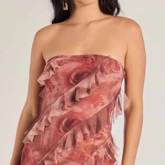 Windsor Pink Ruched Strapless Bodycon Dress Size Medium - Picture 2 of 8